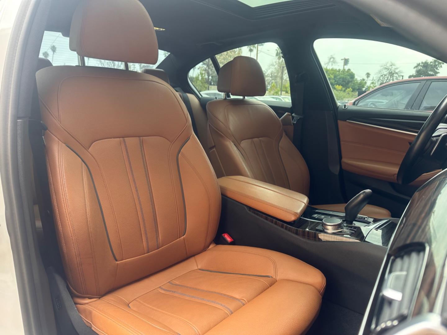 2018 WHITE /Black BMW 5-Series leather (WBAJA5C59JW) with an 2.0 Turbo engine, Automatic transmission, located at 30 S. Berkeley Avenue, Pasadena, CA, 91107, (626) 248-7567, 34.145447, -118.109398 - Low Miles!! Step into the world of luxury and innovation with our 2018 BMW 5-Series 530i, now available at our Buy Here Pay Here (BHPH) dealership in Pasadena, CA. Tailored for car enthusiasts in Altadena CA, Glendale CA, Los Angeles CA, and throughout LA County, this prestigious pre-owned BMW 530 - Photo#22